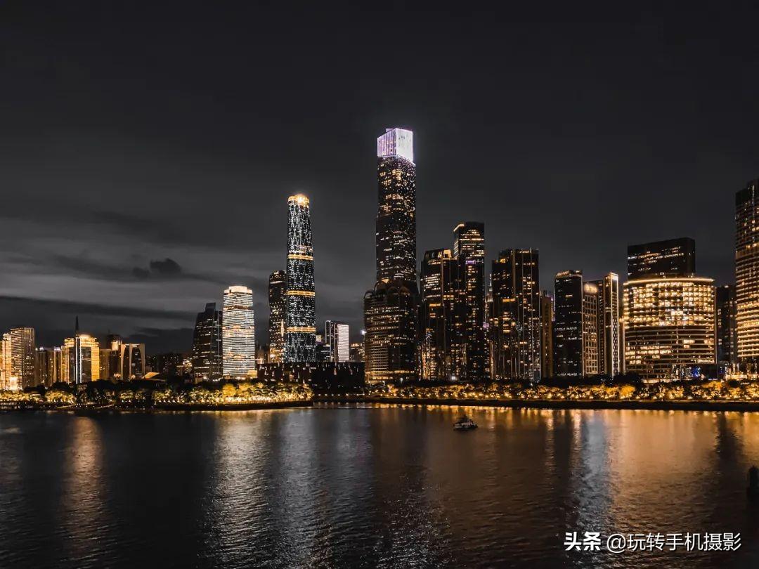 手机夜景照这样修，大片感十足