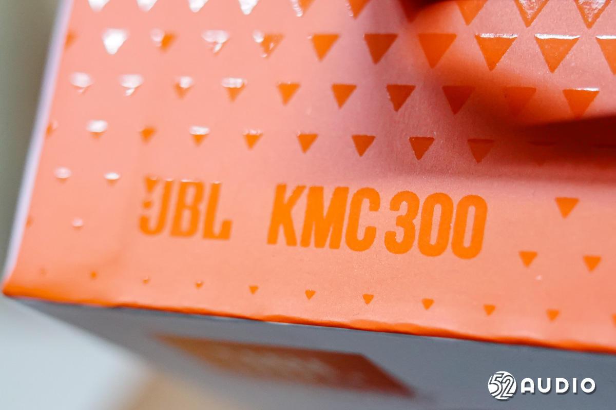 JBL  KMC300麦克风使用评测，集K歌、音箱于一体，内置10种音效